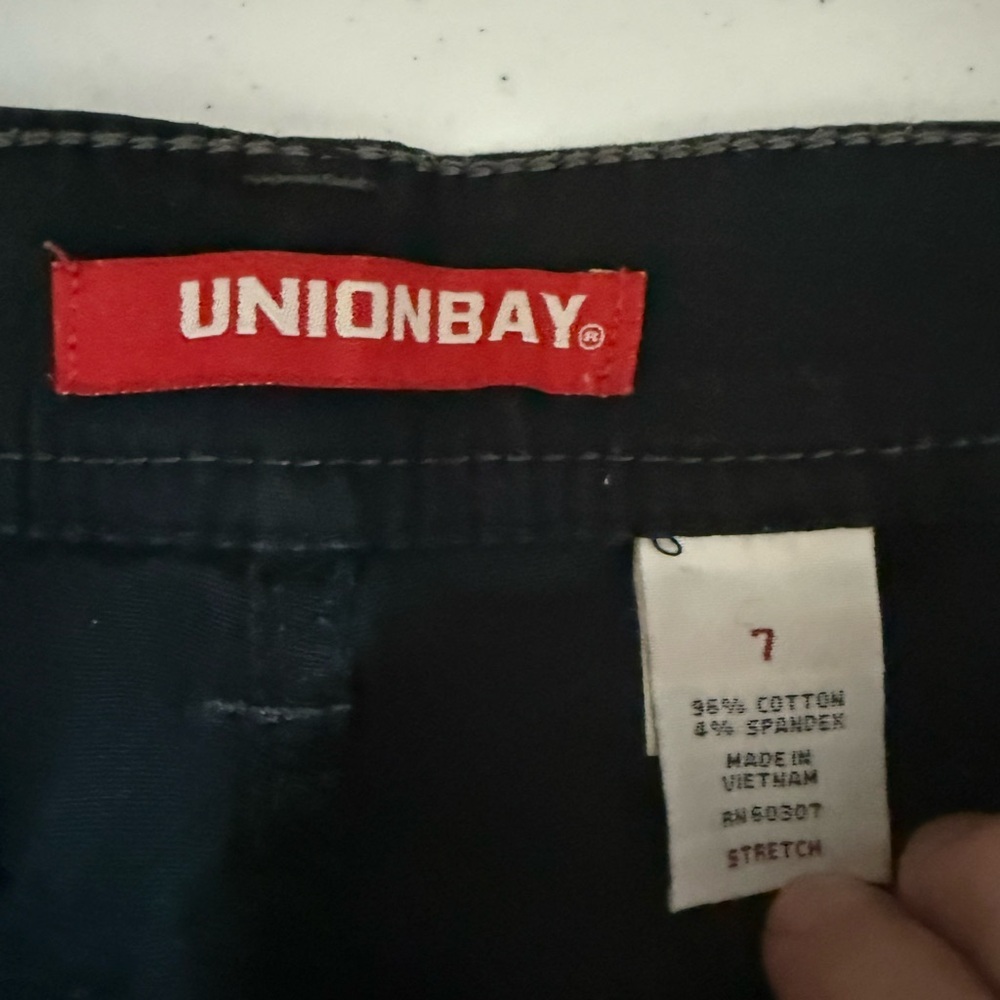 Unionbay Women's Juniors Size 7 Black Long Shorts - Picture 5 of 7